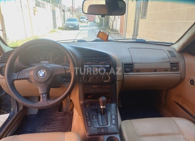 BMW 318 1995, 280,000 km - 1.8 l - Gəncə