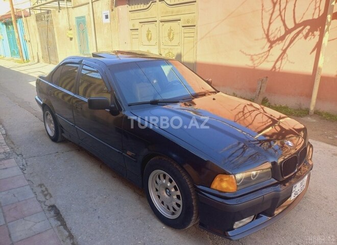 BMW 318 1995, 280,000 km - 1.8 l - Gəncə