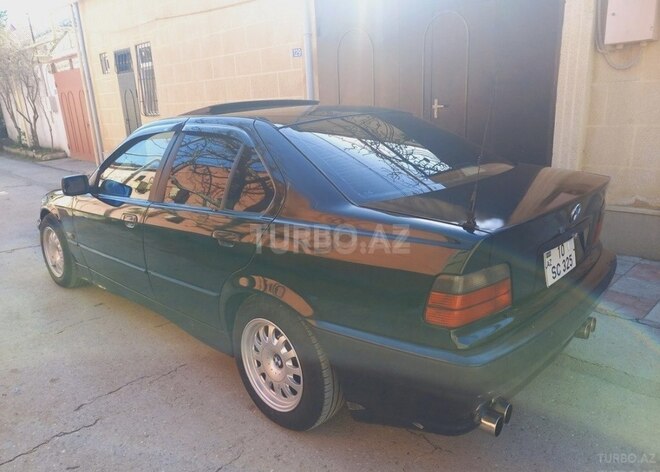 BMW 318 1995, 280,000 km - 1.8 l - Gəncə