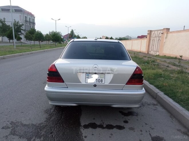 Mercedes C 280 1999, 271,560 km - 2.8 l - Gəncə