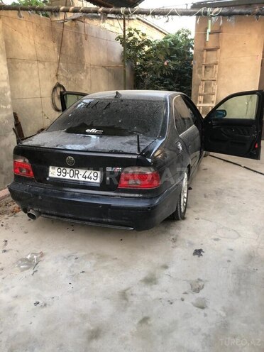 BMW 528 2000, 365,000 km - 2.8 l - Bakı