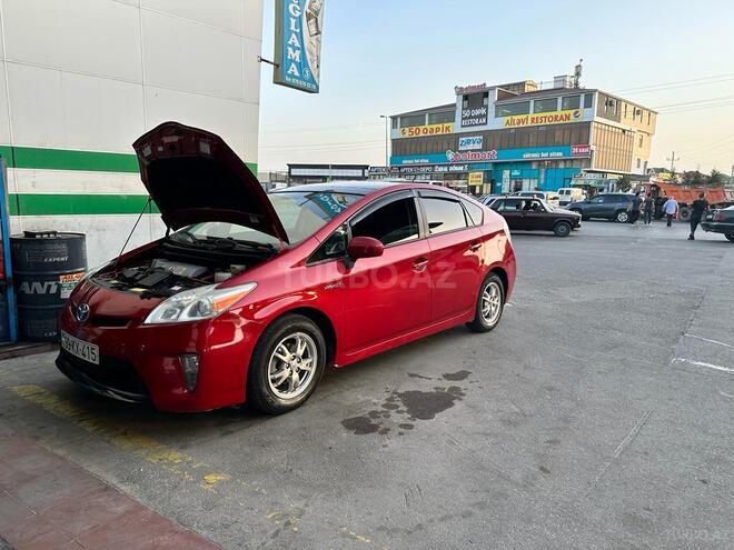 Toyota Prius 2013, 185,600 km - 1.8 л - Bakı