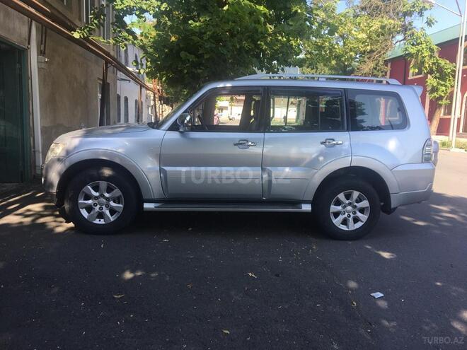 Mitsubishi Pajero 2011, 241,000 km - 3.5 l - Zaqatala