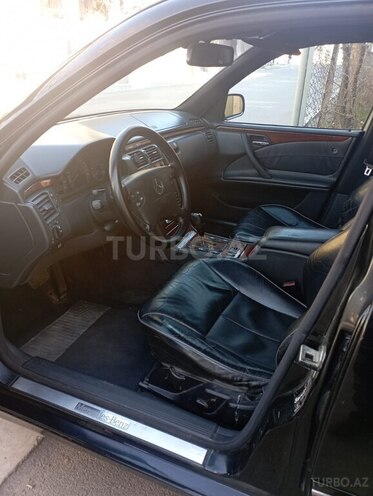 Mercedes E 270 2000, 449,891 km - 2.7 л - Gəncə