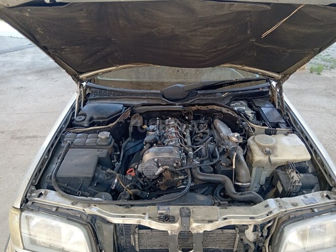 Mercedes C 220 1998, 421,128 km - 2.2 l - Bakı