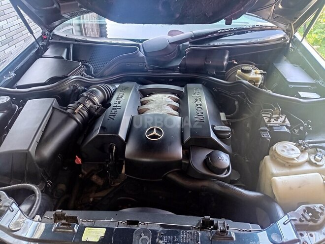Mercedes E 240 2000, 285,647 km - 2.4 l - Zaqatala