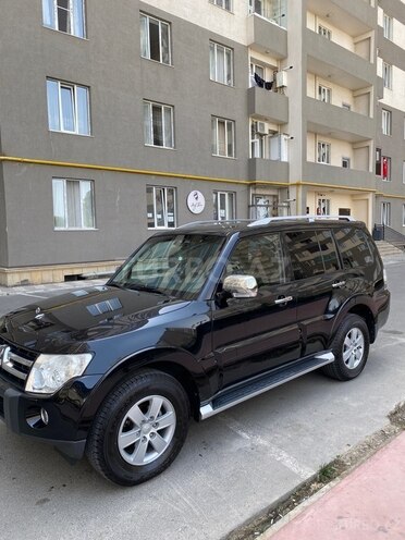 Mitsubishi Pajero 2008, 178,000 km - 3.0 l - Bakı