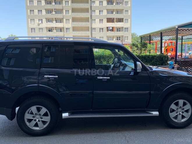 Mitsubishi Pajero 2008, 178,000 km - 3.0 l - Bakı