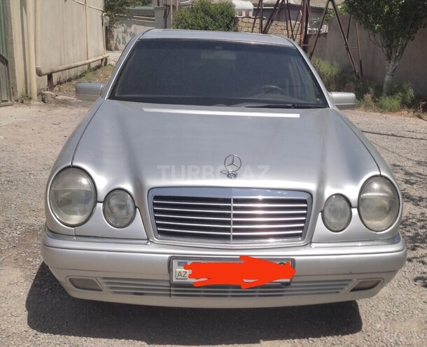 Mercedes E 220 1999, 248,000 km - 2.2 l - Bakı