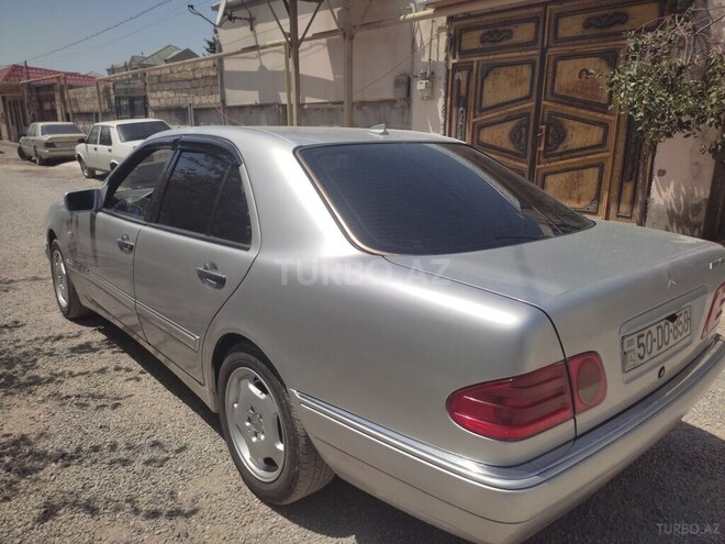 Mercedes E 220 1999, 248,000 km - 2.2 l - Bakı