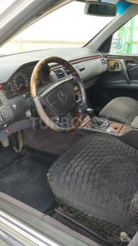 Mercedes E 320 1996, 293,456 km - 3.2 л - Bakı