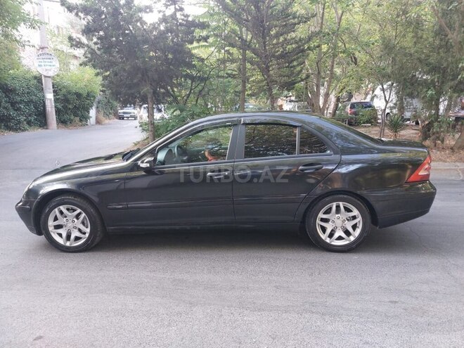 Mercedes C 220 2003, 236,578 km - 2.2 l - Bakı