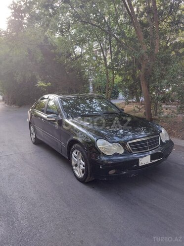 Mercedes C 220 2003, 236,578 km - 2.2 l - Bakı