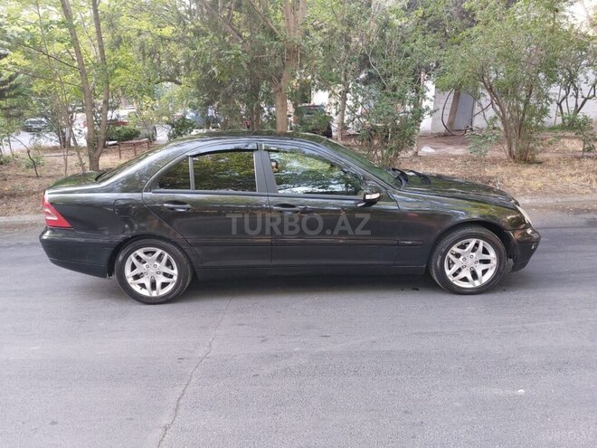 Mercedes C 220 2003, 236,578 km - 2.2 l - Bakı
