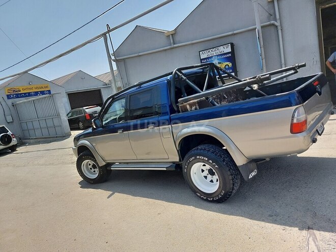 Mitsubishi L200 2003, 426,600 km - 2.5 l - Bakı