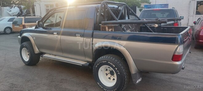 Mitsubishi L200 2003, 426,600 km - 2.5 l - Bakı