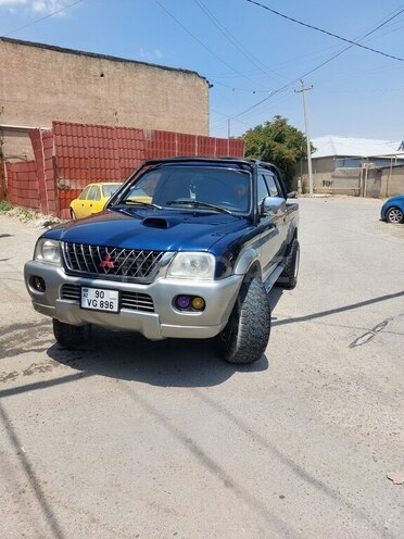 Mitsubishi L200 2003, 426,600 km - 2.5 l - Bakı