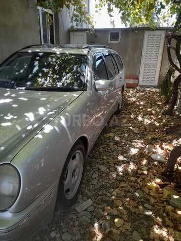 Mercedes E 220 2001, 345,612 km - 2.2 l - Ağstafa