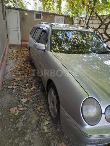 Mercedes E 220 2001, 345,612 km - 2.2 l - Ağstafa
