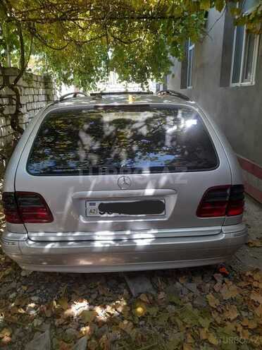 Mercedes E 220 2001, 345,612 km - 2.2 l - Ağstafa