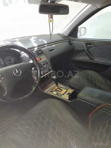 Mercedes E 220 2001, 345,612 km - 2.2 l - Ağstafa