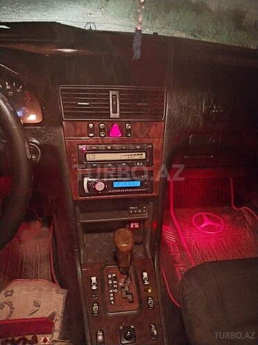 Mercedes C 220 1999, 814,325 km - 2.2 л - İmişli