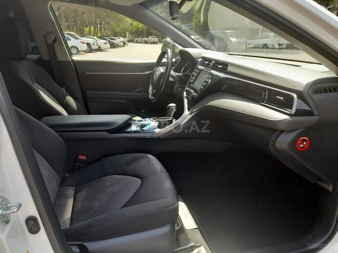 Toyota Camry 2018, 118,070 km - 2.5 l - Bakı