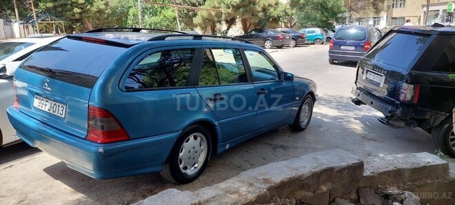 Mercedes C 200 2000, 500,355 km - 2.0 l - Bakı