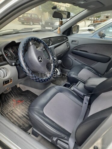 Mitsubishi Airtrek 2002, 250,000 km - 2.0 l - Sumqayıt