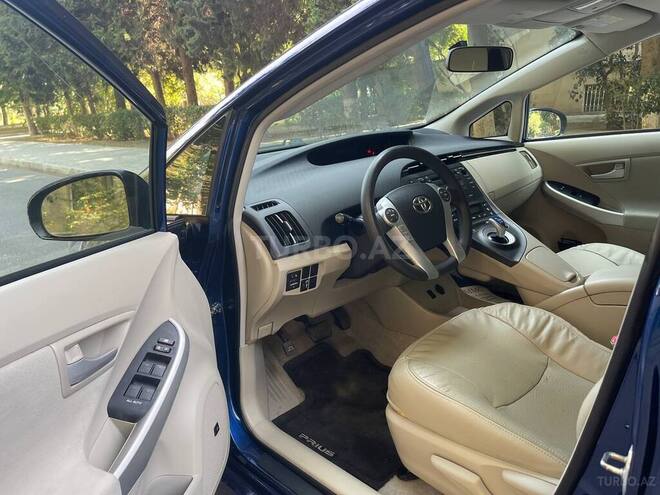 Toyota Prius 2011, 218,500 km - 1.8 l - Bakı