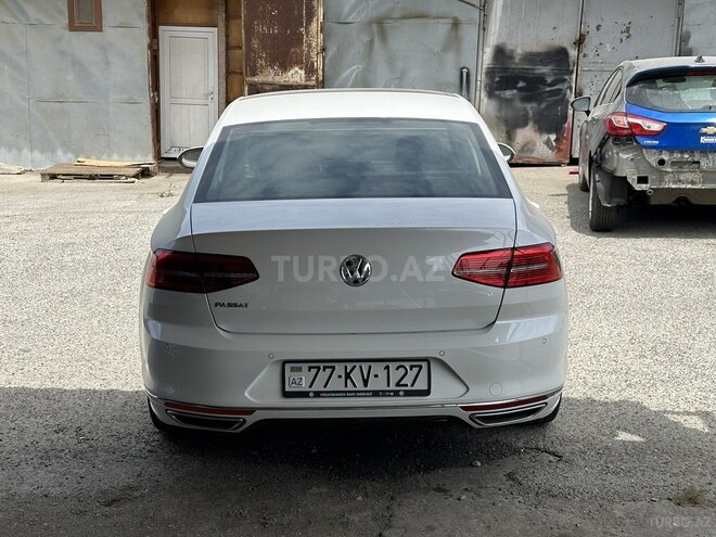Volkswagen Passat 2019, 28,000 km - 1.8 l - Bakı