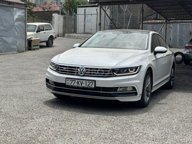 Volkswagen Passat 2019, 28,000 km - 1.8 l - Bakı