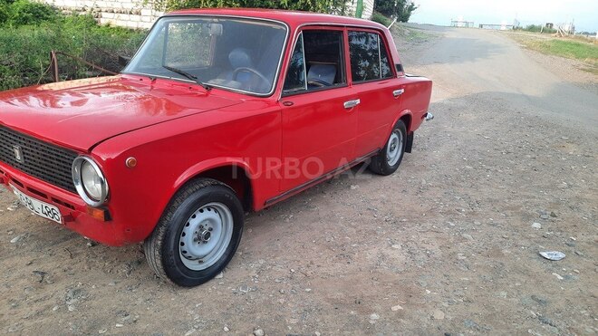 LADA (VAZ) 21011 1980, 10,000 km - 1.5 l - Qazax
