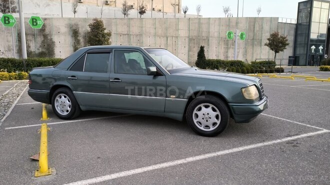 Mercedes E 250 1994, 350,000 km - 2.5 л - Bakı