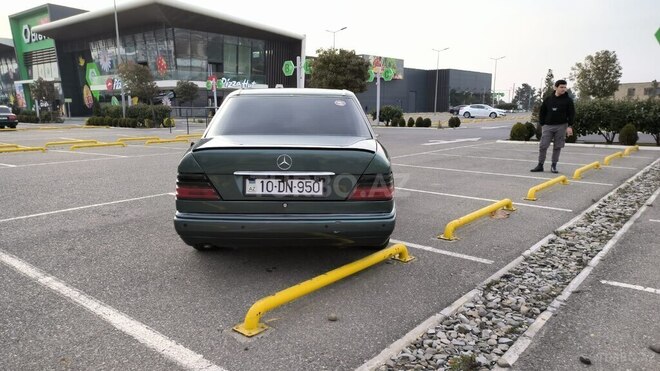 Mercedes E 250 1994, 350,000 km - 2.5 л - Bakı