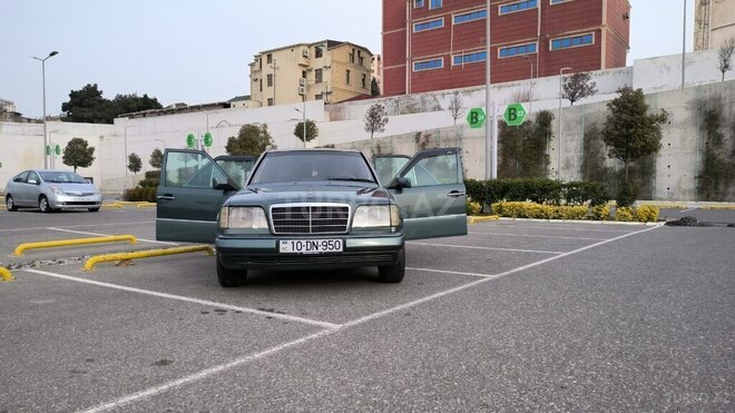 Mercedes E 250 1994, 350,000 km - 2.5 л - Bakı