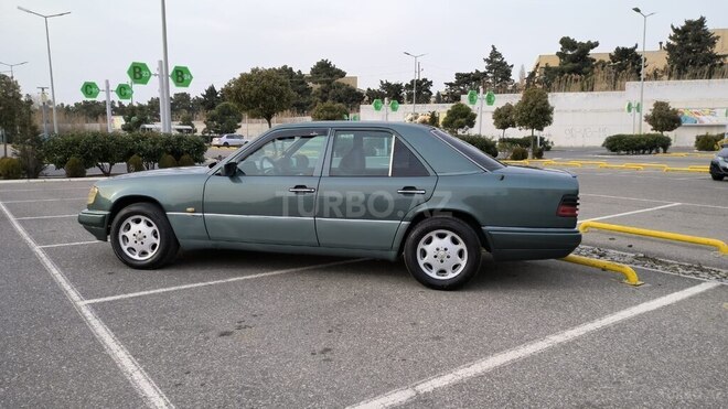 Mercedes E 250 1994, 350,000 km - 2.5 л - Bakı