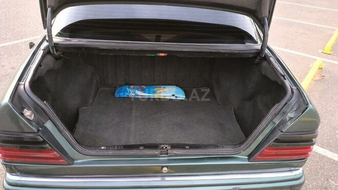 Mercedes E 250 1994, 350,000 km - 2.5 л - Bakı