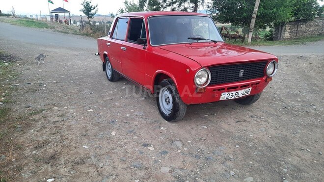 LADA (VAZ) 21011 1980, 10,000 km - 1.5 l - Qazax