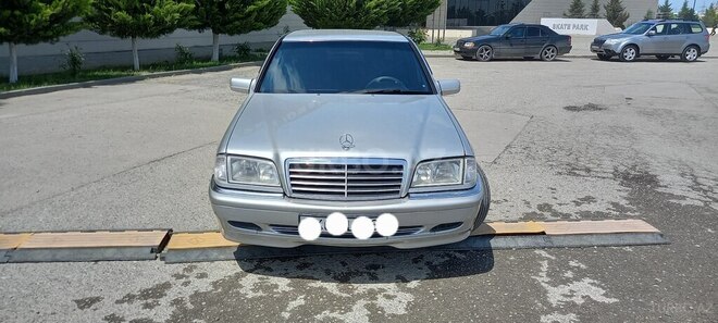 Mercedes C 240 1998, 285,000 km - 2.4 l - Bakı