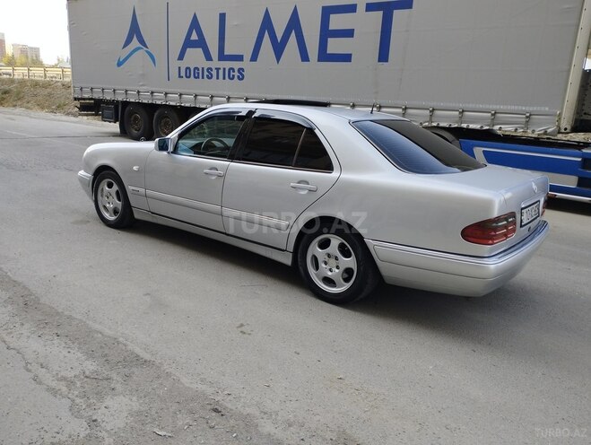 Mercedes E 240 1998, 348,000 km - 2.4 l - Bakı