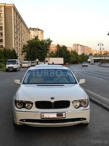 BMW 745 2002, 258,000 km - 4.4 l - Bakı