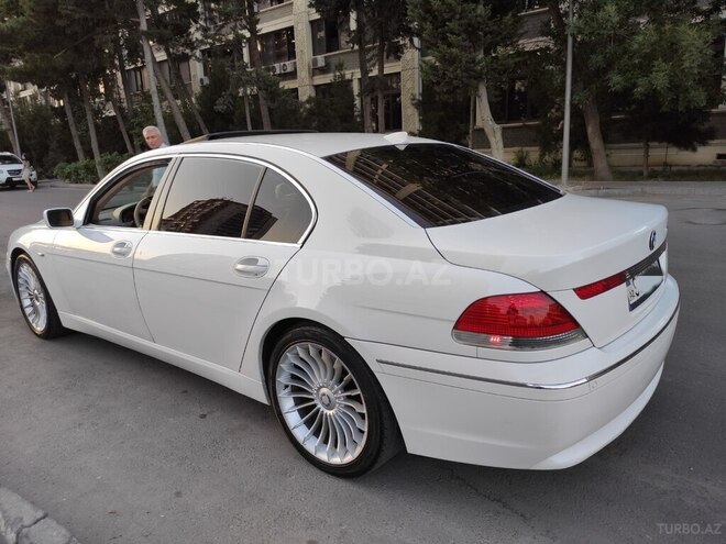 BMW 745 2002, 258,000 km - 4.4 l - Bakı