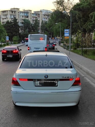 BMW 745 2002, 258,000 km - 4.4 l - Bakı