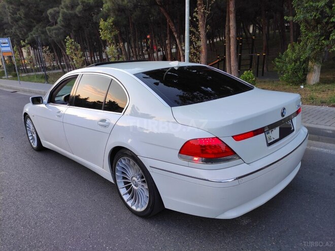 BMW 745 2002, 258,000 km - 4.4 l - Bakı
