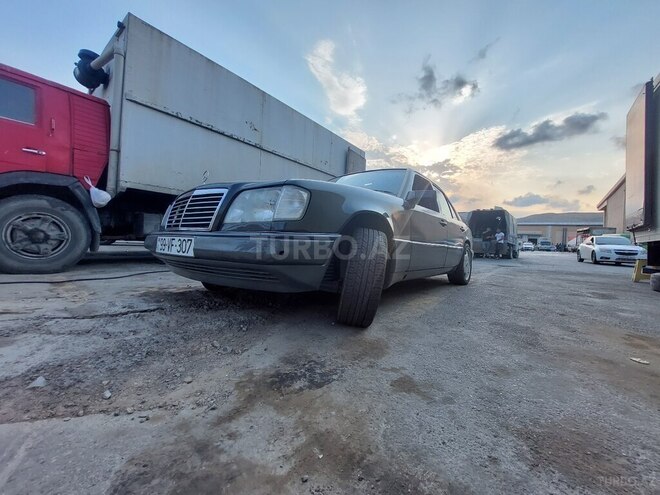 Mercedes E 200 1994, 632,550 km - 2.0 l - Bakı