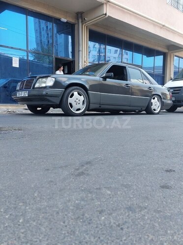 Mercedes E 200 1994, 632,550 km - 2.0 l - Bakı