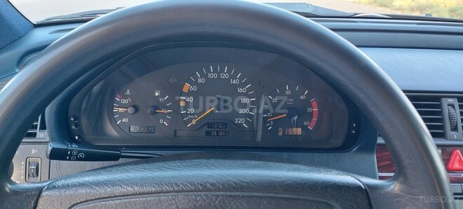 Mercedes C 220 1999, 361,000 km - 2.2 l - Sumqayıt