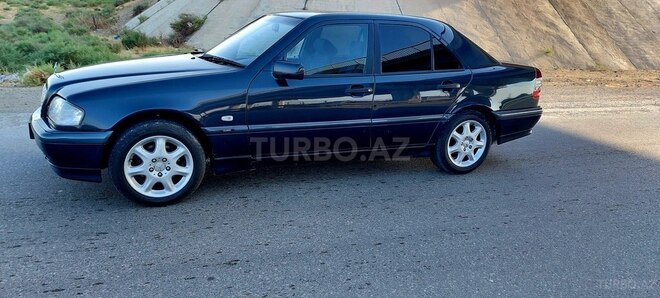 Mercedes C 220 1999, 361,000 km - 2.2 l - Sumqayıt