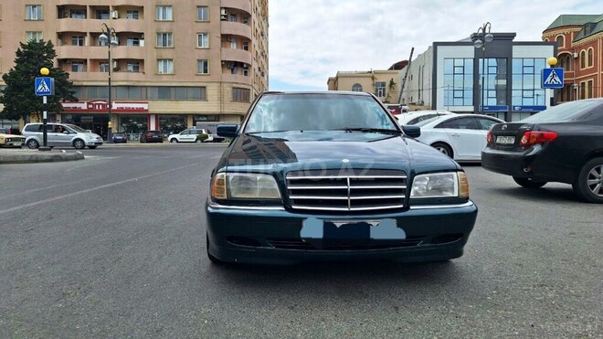 Mercedes C 240 1997, 222,000 km - 2.4 l - Bakı